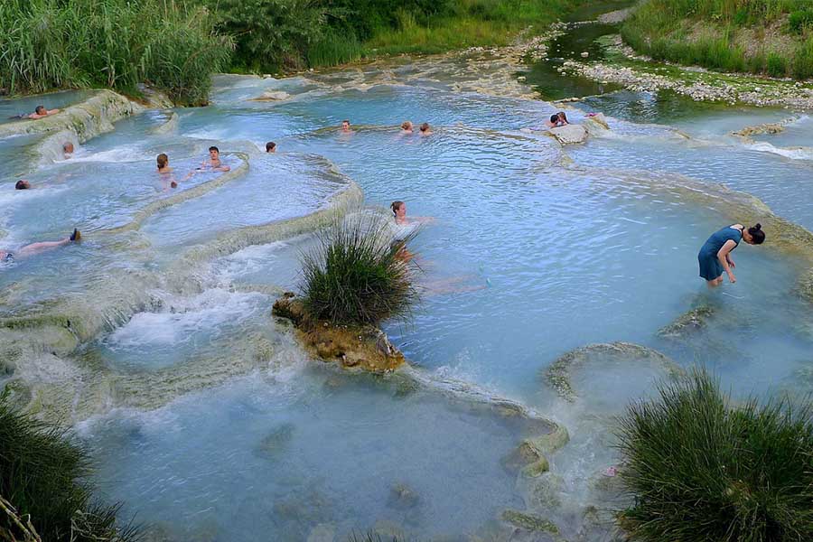 yacimientos geotérmicos de agua caliente